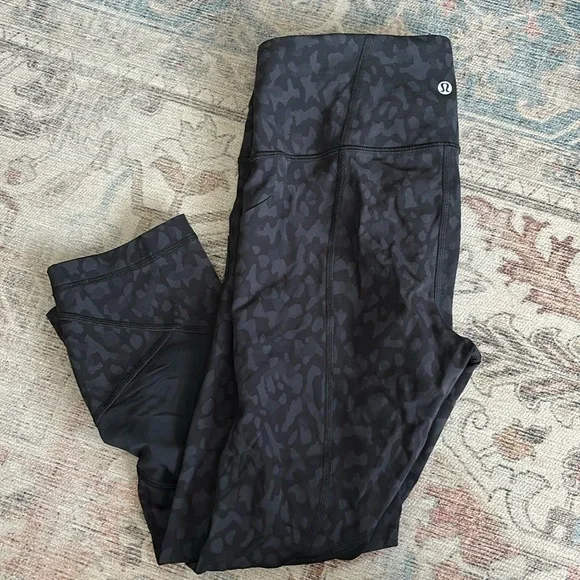 Lululemon wonder train crop leggings - Picture 1 of 3